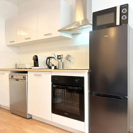 Grand Avec Terrasse - 4 Voyageurs * ルーベ