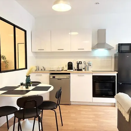 アパート Grand Avec Terrasse - 4 Voyageurs *